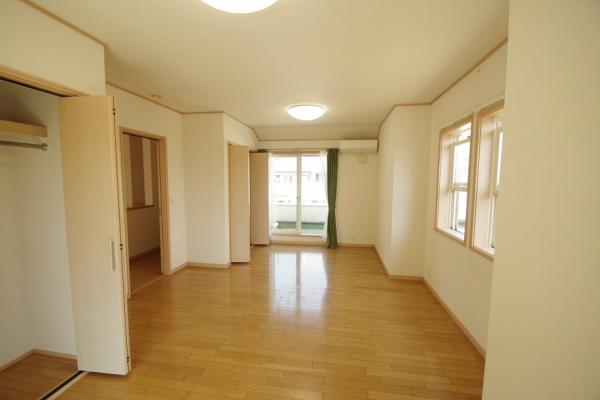 万野原新田中古2080 リビング以外の居室 