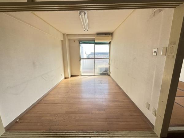 吉原中央マンション 洋室