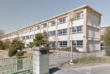 春日井市立中部中学校