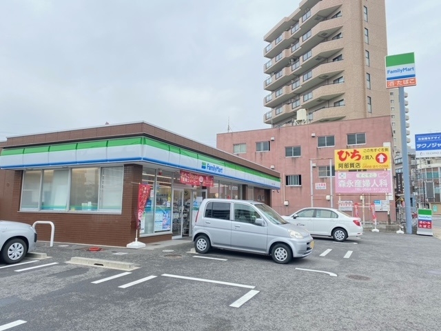 ファミリーマート 春日井八事町店