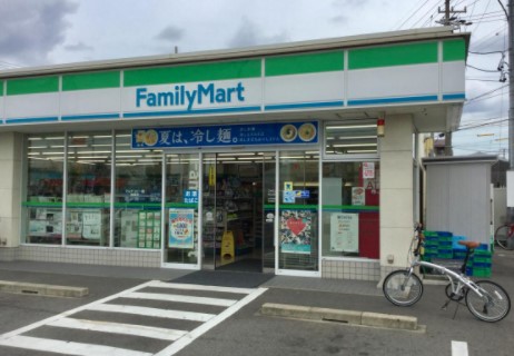 ファミリーマート 守山苗代店