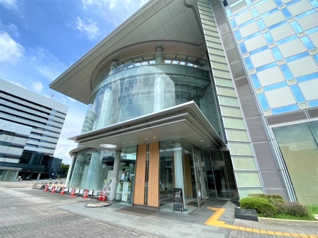春日井市図書館