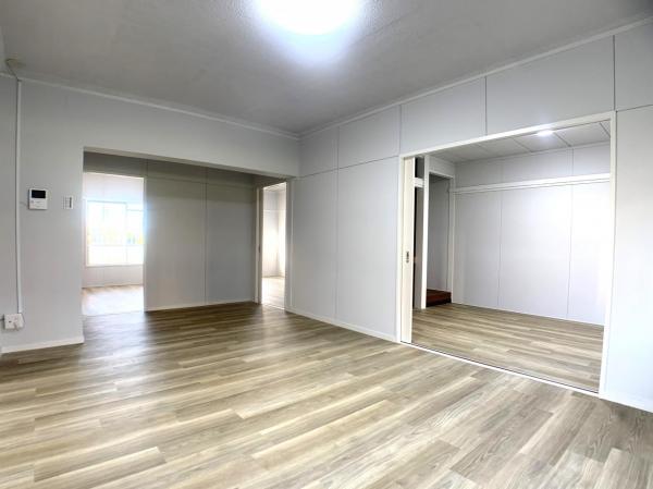 平和が丘住宅４号棟 リビング 