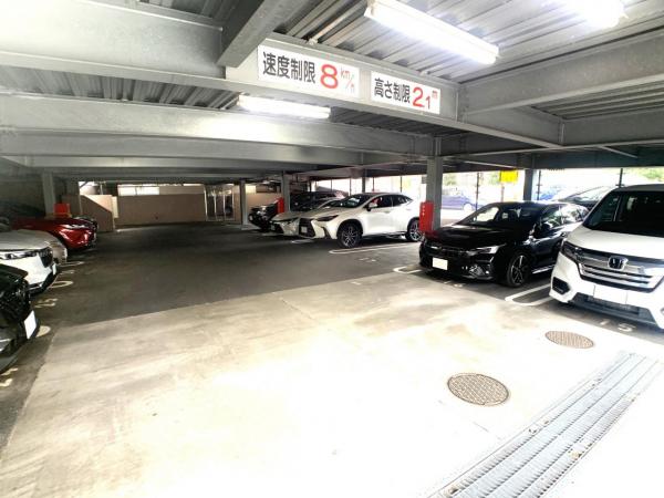 グランドメゾン茶屋が坂 駐車場 