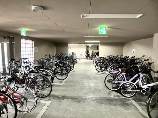 エスポア円上 駐輪場
