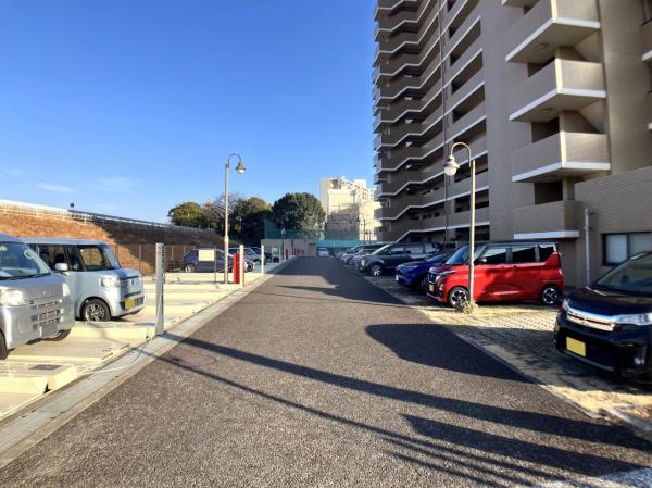 千代田橋ガーデンＢ棟 敷地内駐車場