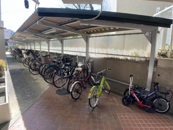 日車マンション平和が丘A棟 駐輪場