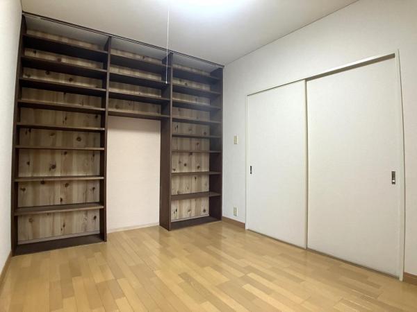 三旺マンション第３名東 リビング以外の居室 