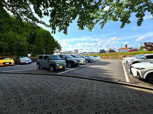 西一社第二団地101棟 駐車場 