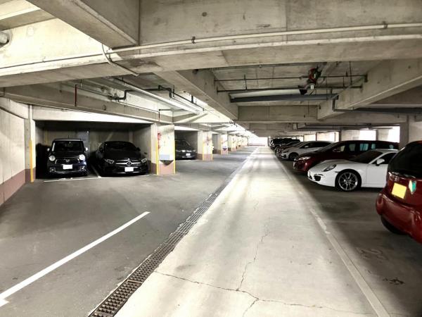 シーアイマンション山手 敷地内駐車場