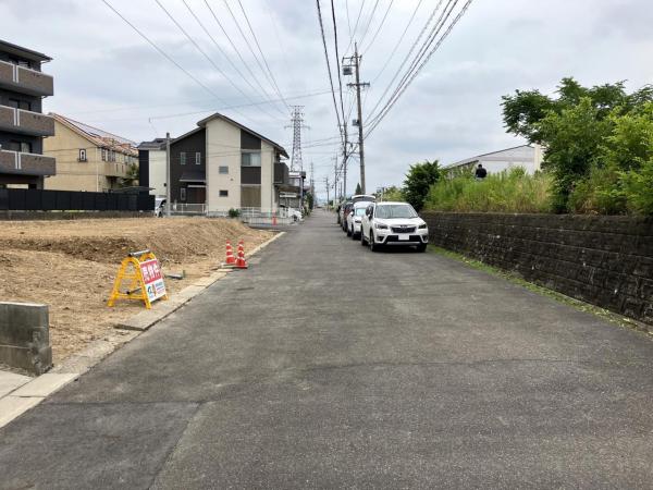 春日井市味美町三丁目　土地 前面道路含む現地写真 
