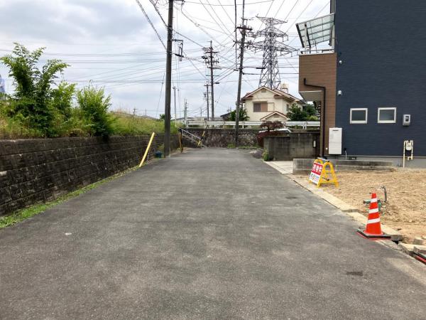 春日井市味美町三丁目　土地 前面道路含む現地写真 