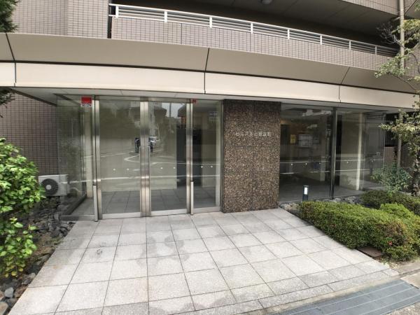 ヒルズ本山穂波町 エントランス 