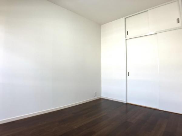 三旺マンション藤森 洋室