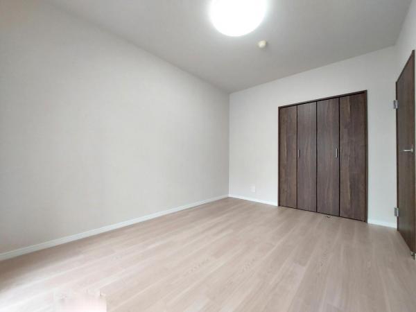 グランドメゾン南明 リビング以外の居室 