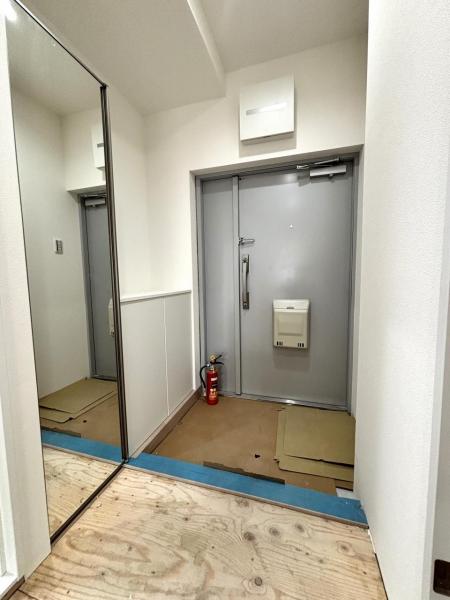 メゾン覚王山月宮殿 玄関 