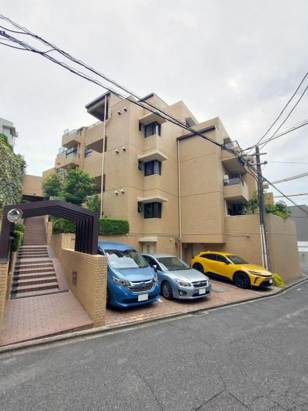 中古マンション 名古屋市千種区丘上町２丁目 名古屋市東山線覚王山駅 2,555万円