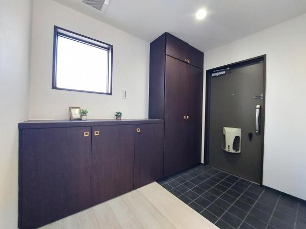 グランドメゾン上野公園 玄関 