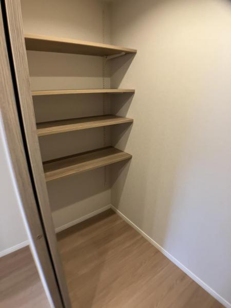 虹ヶ丘マンション本館 収納 