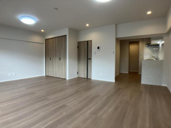 虹ヶ丘マンション本館 リビング 