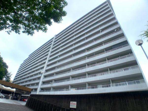 虹ヶ丘マンション本館 現地外観写真 