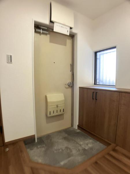 カーサ東泉 玄関 