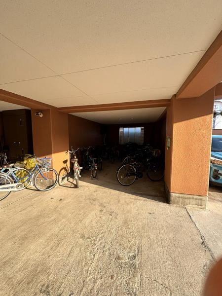 ライオンズマンション川名 駐輪場