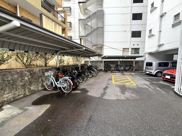 覚王山アーバンライフ 駐輪場