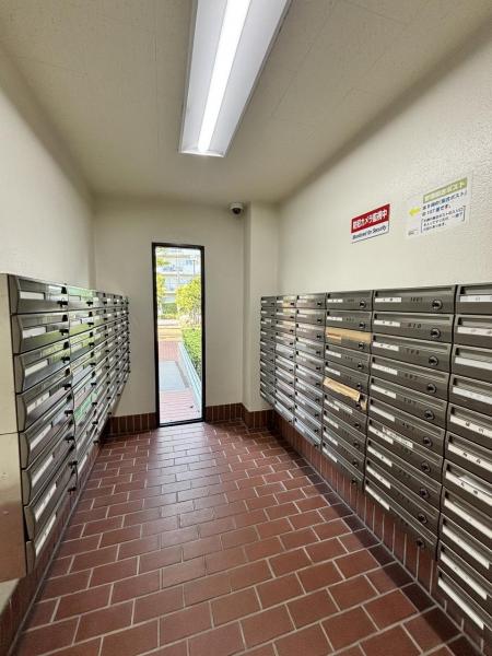 杁中スカイタウンＡ棟 郵便受け