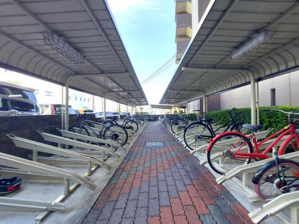 ライオンズガーデン赤池 駐輪場