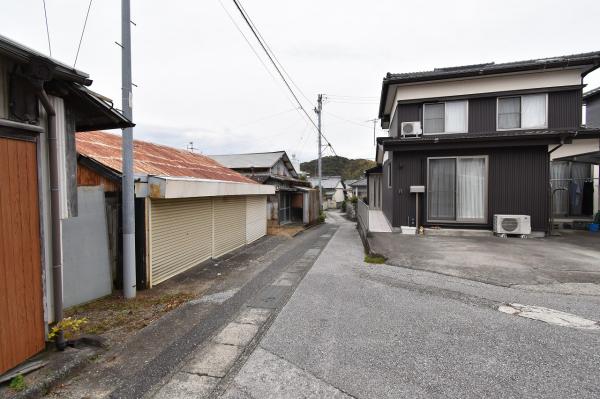 高知市仁井田　建築条件なし売土地　約183坪 前面道路含む現地写真 