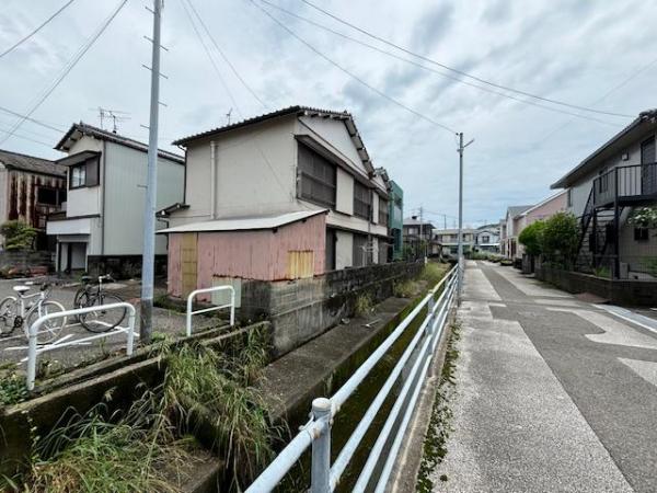 竹島町860万　建築条件なし40坪の売地 現地土地写真 