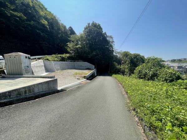中秦泉寺　1190 前面道路含む現地写真 
