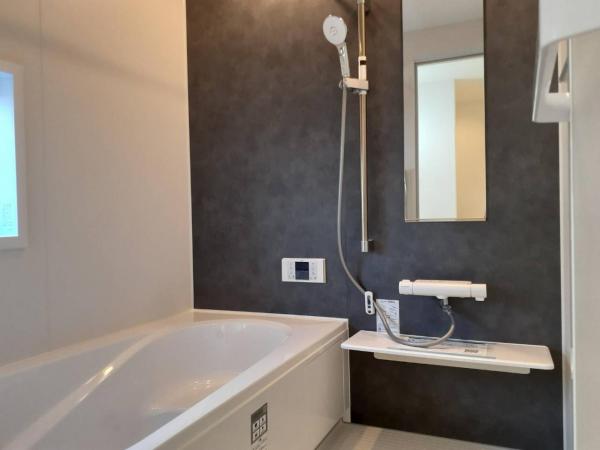 香美市土佐山田町百石町　2398 浴室 