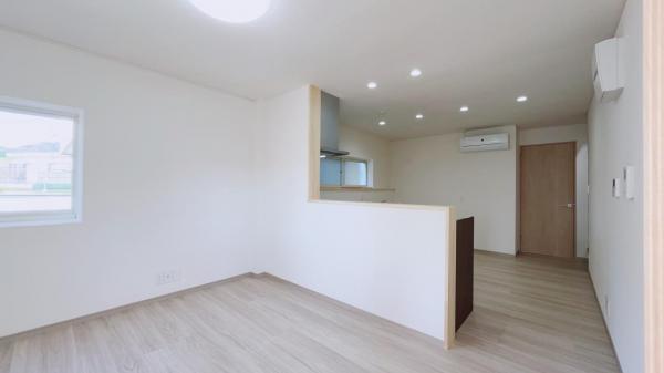 瀬戸西町1750万　RF住宅 リビングダイニング