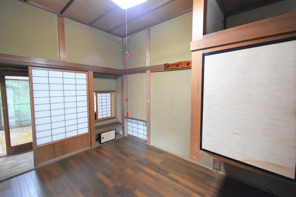 築99年古民家風平家付き　本宮町中古 リビング以外の居室 