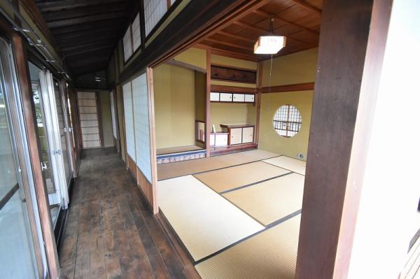 築99年古民家風平家付き　本宮町中古 リビング以外の居室 