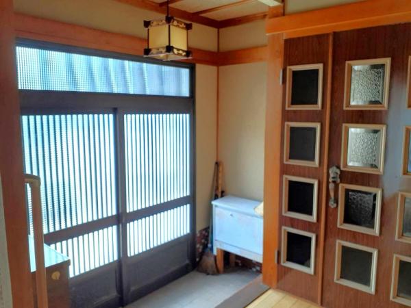 吉川町吉原　1350 玄関 
