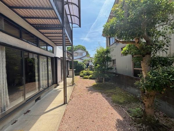 高知市大谷　太陽光オール電化、標高30ｍ 庭 