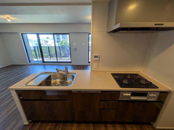 高知市南はりまや町　3400　オープンルーム キッチン 