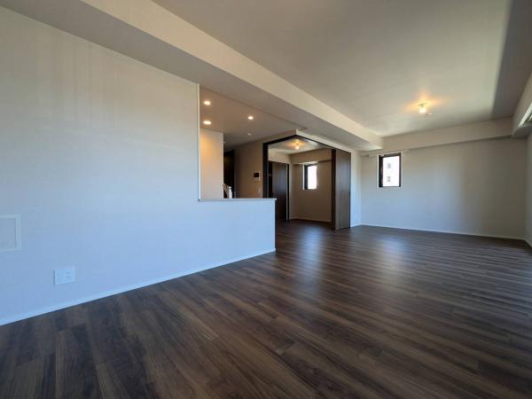 高知市南はりまや町　3400　オープンルーム リビングダイニング