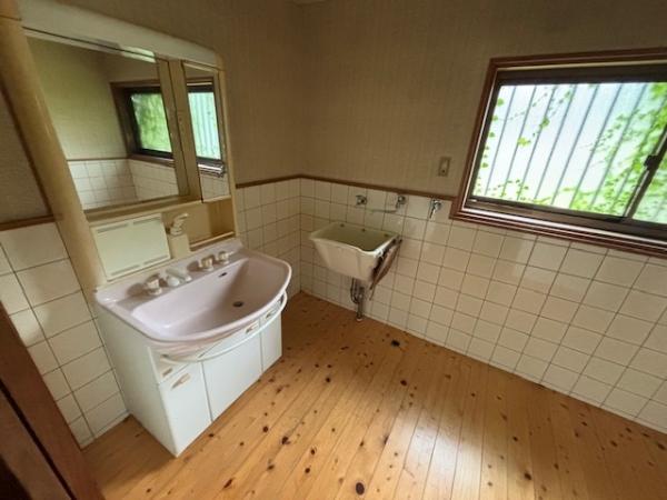 四万十町窪川の田舎暮らしに最適なお家 洗面台・洗面所 