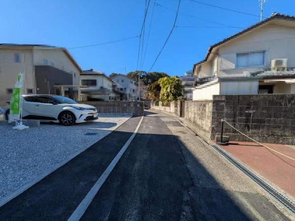 高知市前里　3090 前面道路含む現地写真 