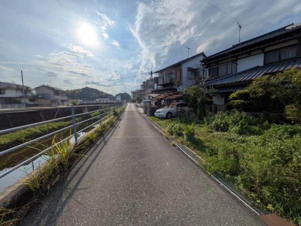 高知市朝倉戊　1780 前面道路含む現地写真 