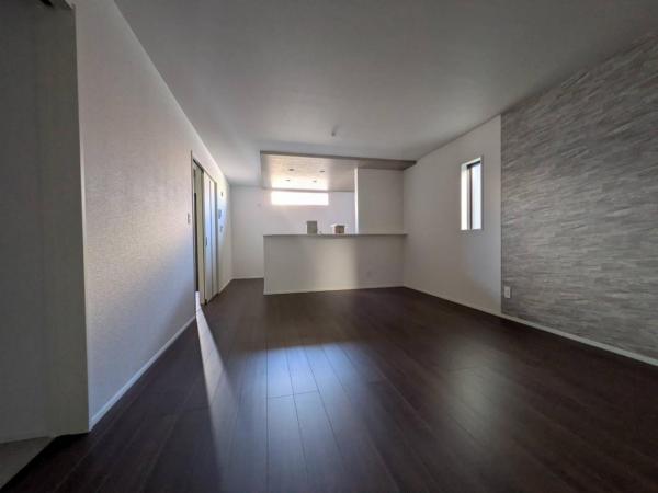 高知市鴨部　2998 リビングダイニング