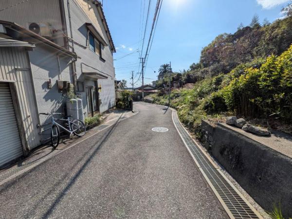 薊野北町　980 前面道路含む現地写真 
