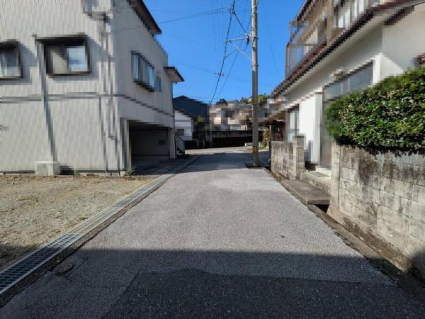 中秦泉寺　720 前面道路含む現地写真 