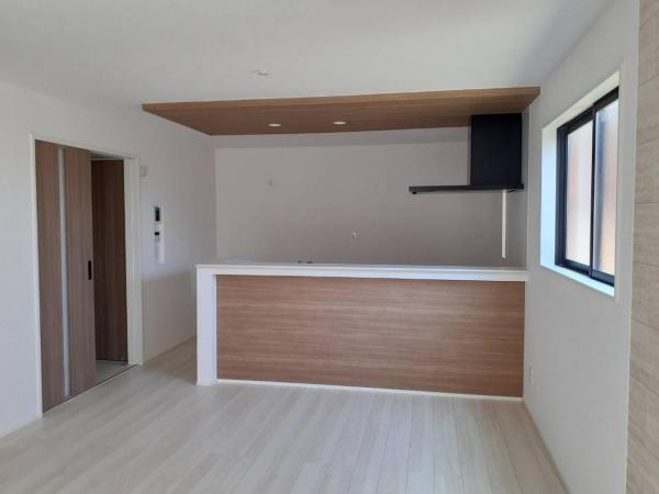 高知市東城山町　1号　3198 リビングダイニング