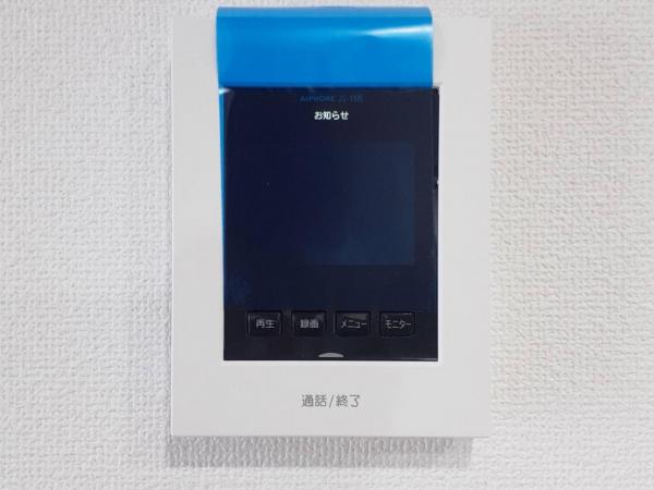 高知市鴨部2丁目　2期2棟1号棟 TVモニター付きインターフォン