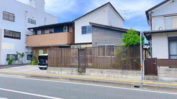 高須東町 テラス付き開放感ある 中古住宅 現地外観写真 